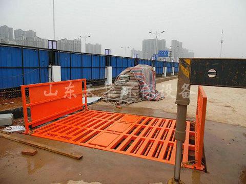 點擊查看詳細信息<br>標題：中鐵城建集團第十項目部太原項目洗車機 閱讀次數(shù)：2366