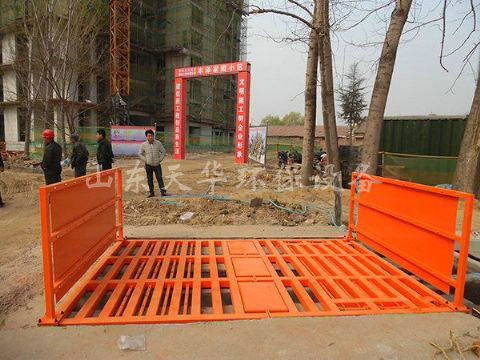 點(diǎn)擊查看詳細(xì)信息<br>標(biāo)題：鄆城百居安豐澤家園工程洗車(chē)機(jī) 閱讀次數(shù)：3368